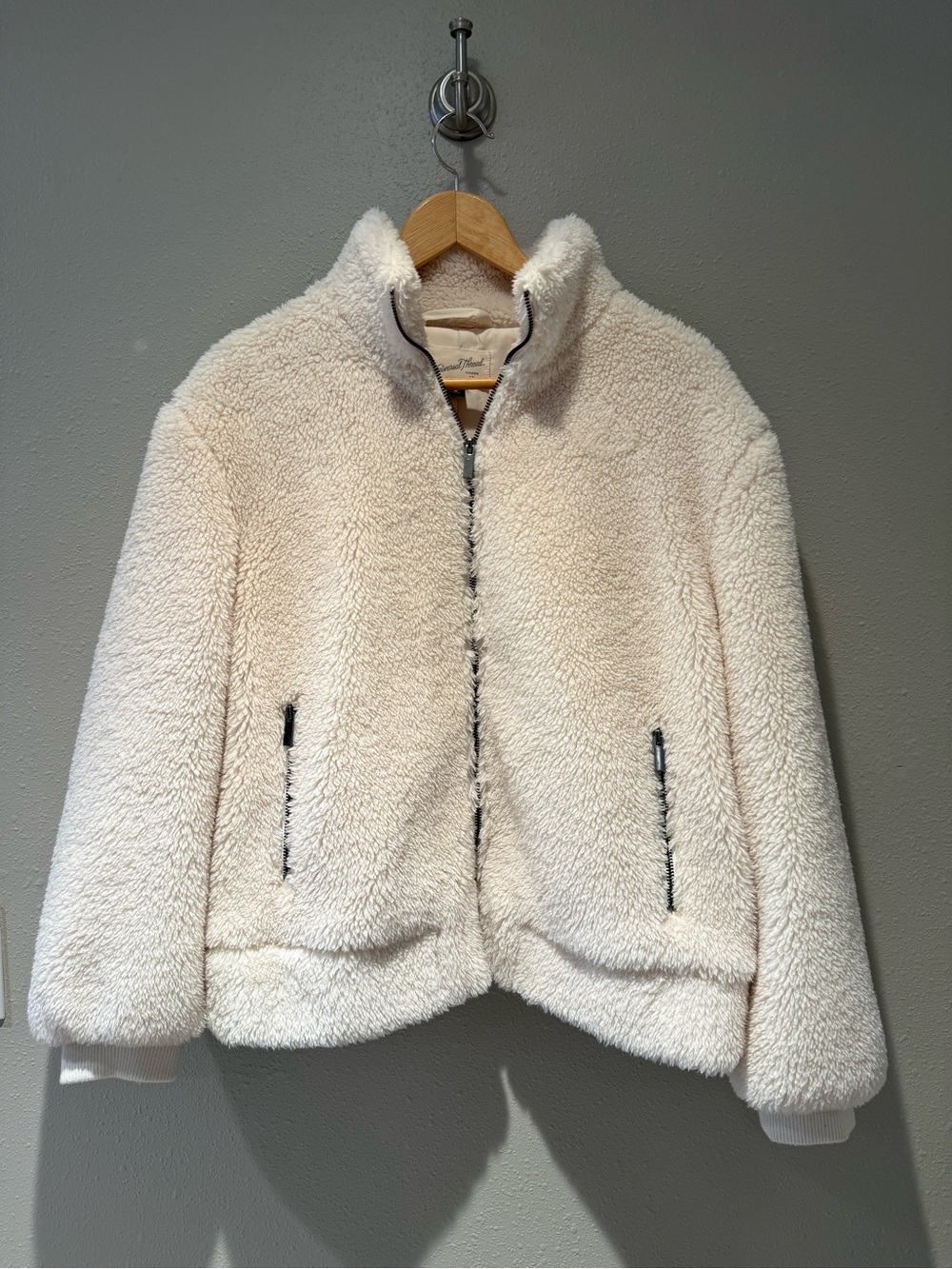 Universal Thread Cream Sherpa Fleece Zip Jacket Cream Cozy Teddy Coat Medium